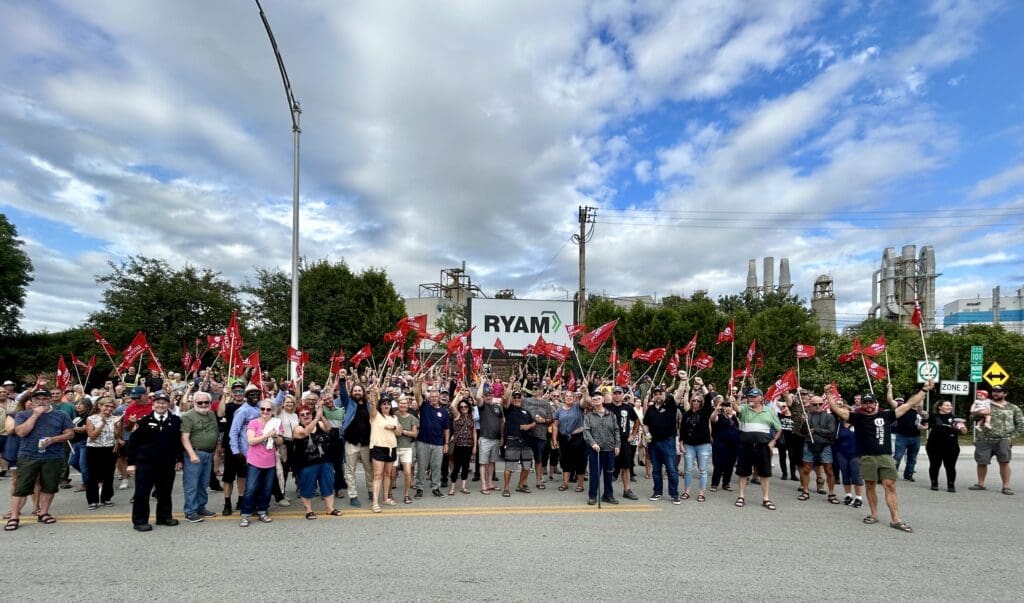 Unifor et les communautés unissent leurs forces pour sauver l’usine de Téminscaming